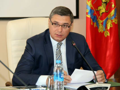 Губернатор посетил гимназию в Доброграде
