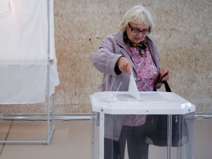 На выборы в областной парламент пришла лишь пятая часть избирателей. До конца голосования осталось меньше часа