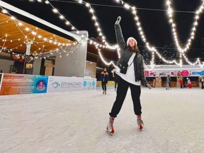 Абонентам Tele2 доступен бесплатный прокат лыж и коньков в «Гришкино»
