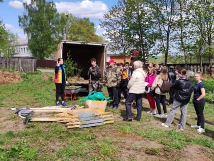 Вязниковцы трудились  на месте памяти