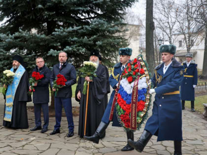 В Суздале на День народного единства вознесли молитву обо всех воинах-защитниках страны