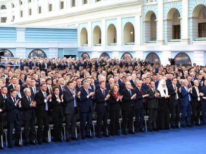 Александр Авдеев: Президент поставил задачу строить прочную самодостаточную экономику, не подстраиваясь под диктуемые Западом условия