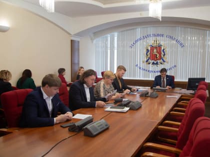 Депутаты встали на защиту русского языка от иностранных заимствований  