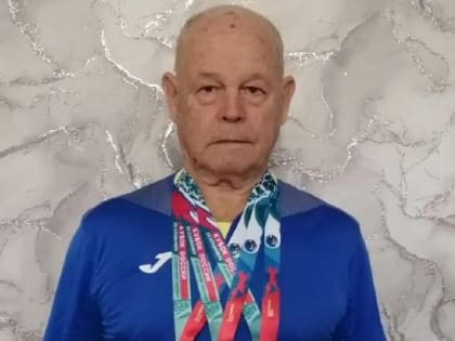 Борис Шилов выиграл две золотых медали на Кубке России по плаванию