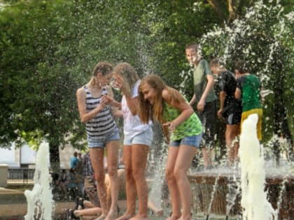 Названы продукты для охлаждения тела в летнюю жару