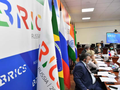 В ЮАР считают, что Путин настоит на личном участии в саммите БРИКС