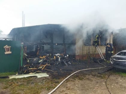 Три человека пострадало на пожаре в селе Новоалександрово Суздальского района