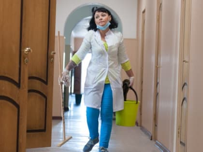 Позвонившая губернатору Авдееву санитарка кольчугинской больницы добилась доплат