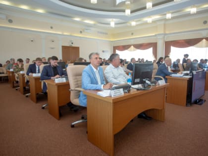 По предложению А. Авдеева 3,7 млрд дополнительных доходов областного бюджета на 2024 год направлены на социально значимые цели