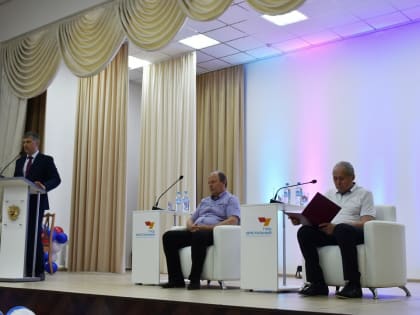 Глава города Алексей Соколов принял участие в международной конференции «Суверенное развитие стекольной отрасли: перспективы, проблемы и пути их решения»