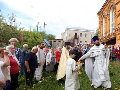 В Камешкове встретили престольный праздник