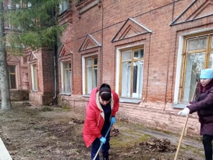 В городе стартовали  субботники