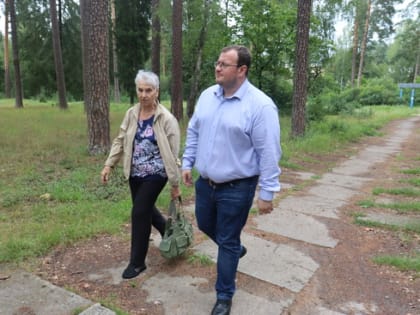 Роман Сильва встретился с председателем совета ветеранов мкр. Красный Октябрь Л.С. Александровой