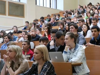 В Госдуме предлагают обязать студентов-бюджетников работать три года по распределению