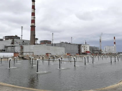 Украинский беспилотник долетел до Запорожской АЭС и упал рядом