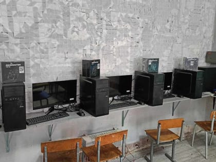 Глава города Алексей Соколов посетили одну из войсковых частей, расположенную в приграничной зоне