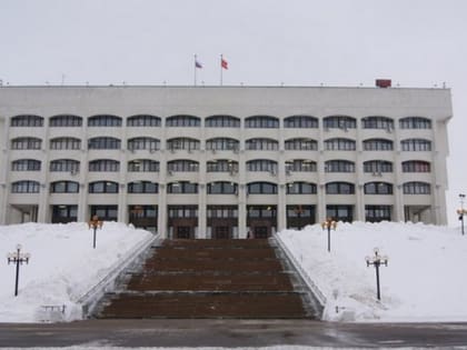 Губернатор Александр Авдеев перераспределил обязанности между своими заместителями 