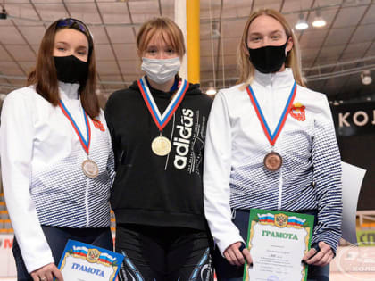 Владимирская спортсменка завоевала три медали на всероссийских соревнованиях по конькобежному спорту