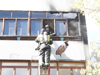 Во Владимире на пожаре на улице Горького эвакуировали 15 человек