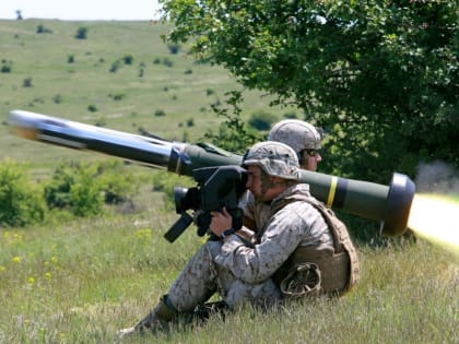 Танкисты РФ используют спецзащиту от «Джавелинов»