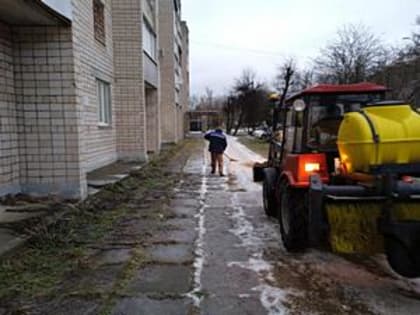 Уборка улично-дорожной сети 20 января. Обработка песко-соляной смесью