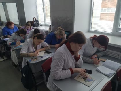 Фронтовая открытка ко Дню защитника Отечества