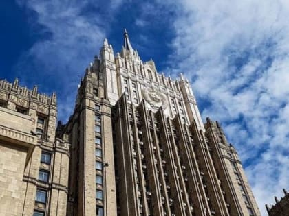 Киев пытается сбить работу гражданских спутников связи России