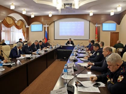 А. Авдеев поручил разработать «дорожную карту» по решению острых вопросов в транспортной отрасли