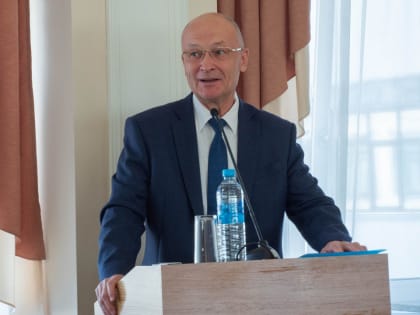 Новый состав Заксобрания избрал Владимира Киселева в сенаторы