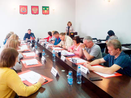 Кому решать мусорную проблему?