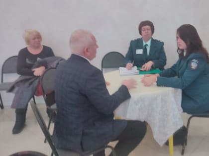 Сотрудники налоговой службы провели встречу с налогоплательщиками в п. Мелехово