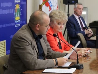 Депутаты обсудили развитие пулевого спорта и проблемы учеников школы №23