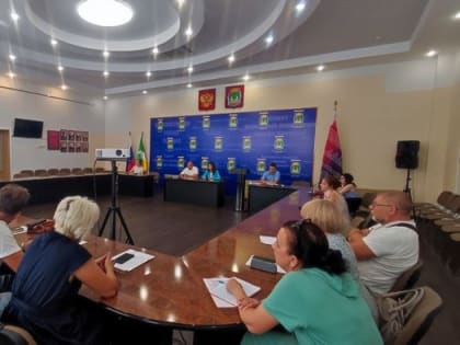 Глава города Елена Фомина встретилась с руководителями УК