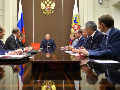 «РИА Новости»: Совбез РФ готовит меры против попыток Запада спровоцировать экономический кризис в России