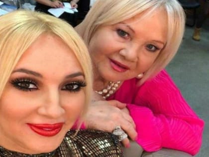 Гузеева сняла Леру Кудрявцеву с ее матерью и сестрой на отдыхе в Болгарии