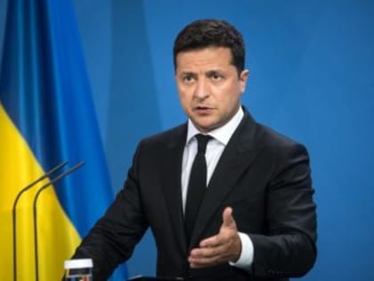 Зеленский ввел санкции в отношении 438 россиян и 254 компаний из России