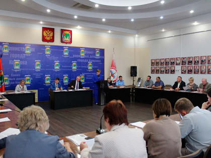 Депутаты Совета скорректировали бюджет и одобрили аренду