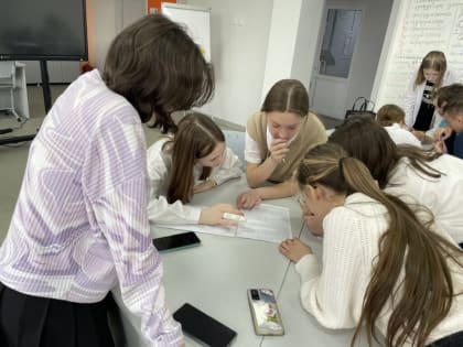 Команда семиклассников шк. №9 стала абсолютным победителем муниципального конкурса-игры «5 бит»