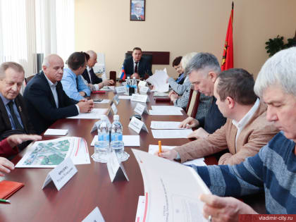 Дмитрий Наумов и общественники обсудили возможные локации стелы «Владимир - город трудовой доблести»