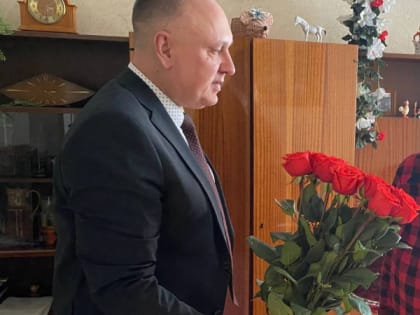 Во Владимире поздравили с Международным женским днем 103-летнюю землячку