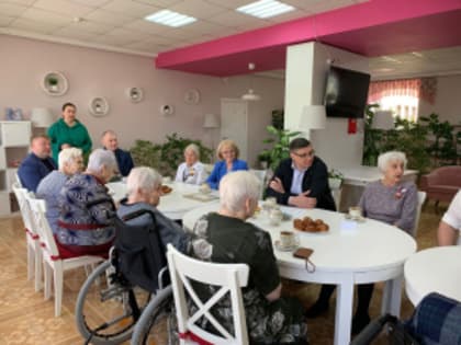 Сегодня в ходе визита в Киржачский район Губернатор Владимирской области А.А.Авдеев посетил геронтологический центр «Ветеран»