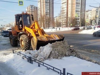За сутки из Владимира вывезено более 2100 кубометров снега