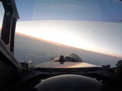 Минобороны РФ показало фрагменты воздушного боя истребителя Су-35