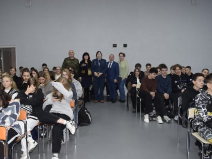 КАМЕНЬ БРОШЕН - ВОЛНЫ ПОЙДУТ