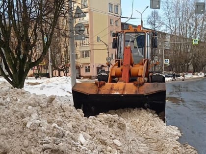 В зимней уборке Владимира задействовано более 50 единиц техники и 100 рабочих ручной уборки
