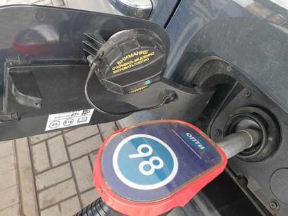 Автоэксперты назвали причины большого расхода топлива летом