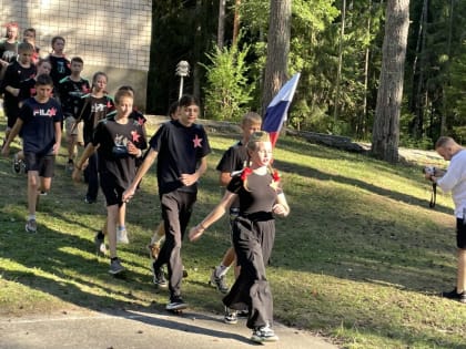 В лагере «Лесной городок» играли в «Зарницу»