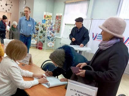 На 101-м году жизни на участке проголосовала жительница Гусь-Хрустального