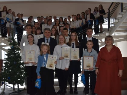 За высокие достижения получили стипендии  администрации Суздальского района