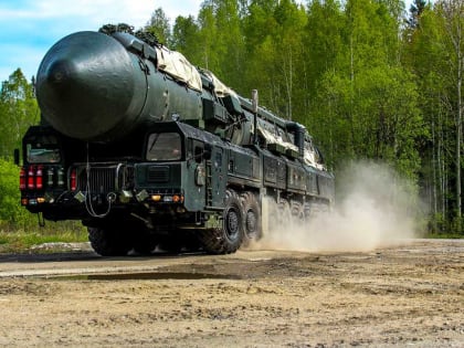 В Алтайском крае на боевое патрулирование вышли российские ракетные комплексы «Ярс»